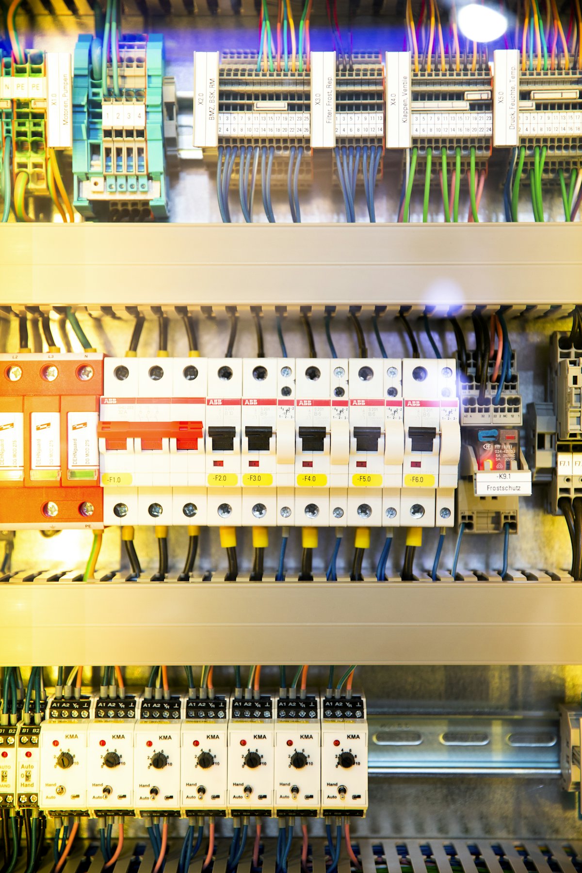 Building automation control panel and VAV box wiring in a commercial ceiling plenum